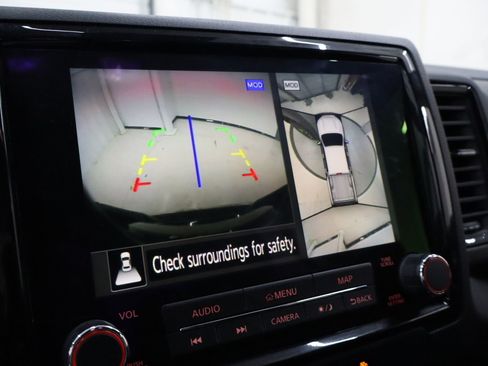 Used 2023 Nissan Frontier PRO-4X w/ Pro Convenience Package image 17