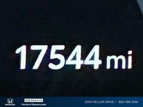 Used 2025 Toyota Camry LE image 21