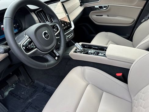 Certified 2026 Volvo XC90 B5 Plus w/ Protection Package AWD/4WD image 9
