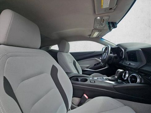 Used 2022 Chevrolet Camaro LT RWD image 16
