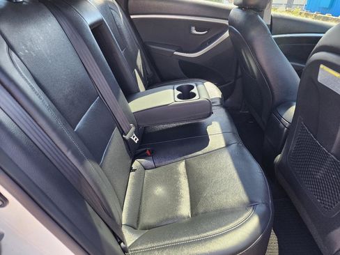 Used 2014 Hyundai Elantra GT w/ Option Group 03 FWD image 29