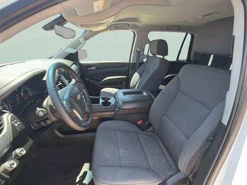 Used 2019 Chevrolet Tahoe LS AWD/4WD image 18