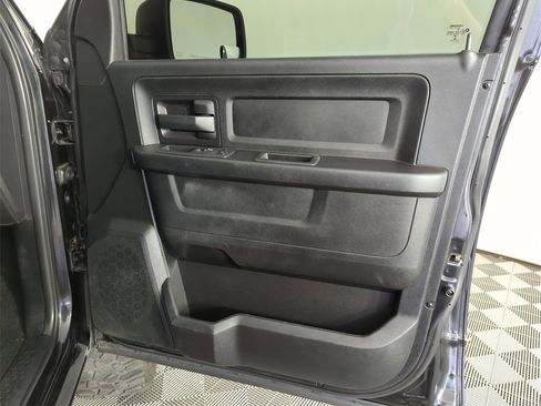 Used 2017 RAM 1500 Express w/ Express Value Package image 29