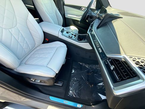 New 2026 BMW X5 sDrive40i RWD image 15