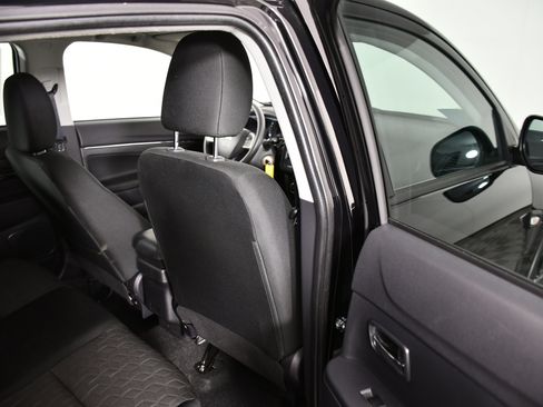 Used 2025 Mitsubishi Outlander Sport ES image 42