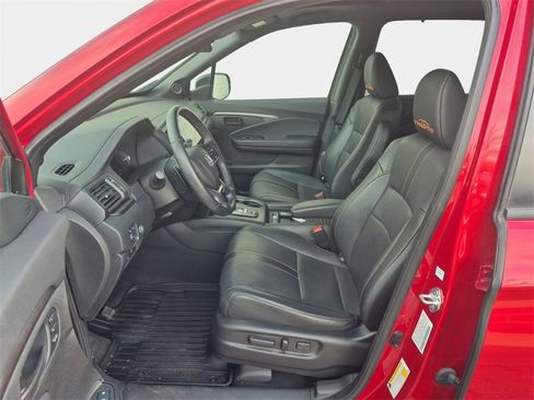 Certified 2022 Honda Passport TrailSport image 12