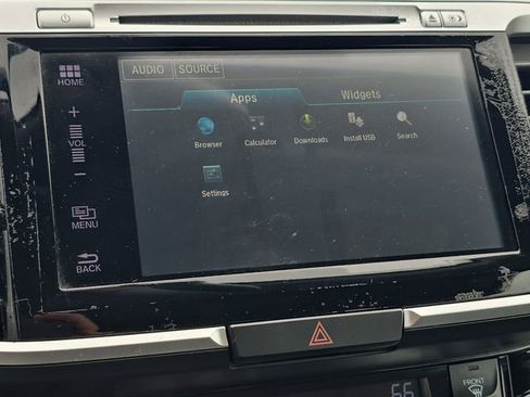 Used 2016 Honda Accord EX image 24