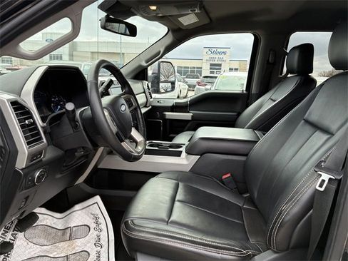 Used 2020 Ford F350 Lariat w/ Chrome Package image 13