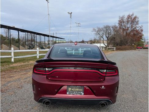 Used 2022 Dodge Charger R/T w/ Blacktop Package image 6