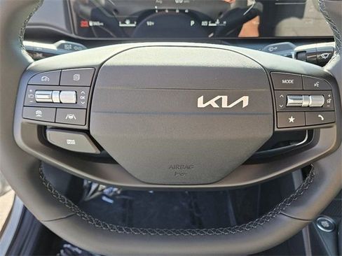 New 2025 Kia K4 EX image 21
