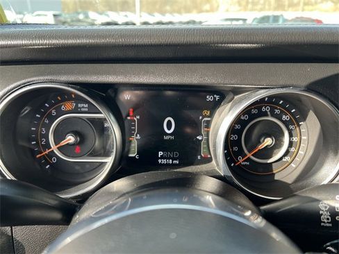 Used 2020 Jeep Wrangler Unlimited Sahara image 23