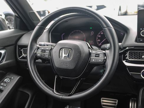 Used 2025 Honda Civic Sport image 16