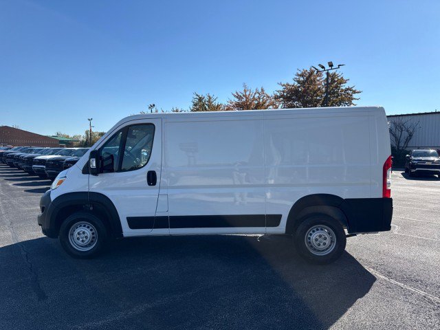 Used 2025 RAM ProMaster 2500 w/ U-Haul Equipment Group FWD image 7