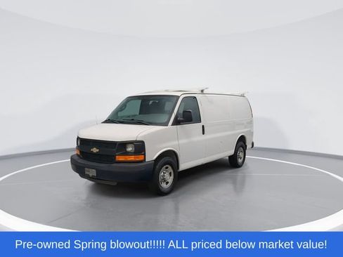 Used 2016 Chevrolet Express 2500 RWD image 4