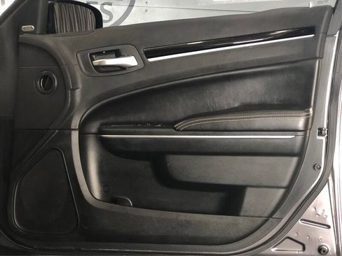 Used 2018 Chrysler 300 S RWD image 14