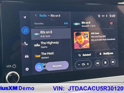 Certified 2024 Toyota Prius Prime SE image 31