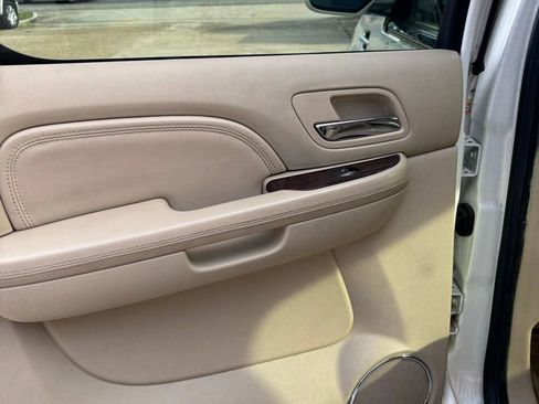 Used 2012 Cadillac Escalade ESV Luxury image 10