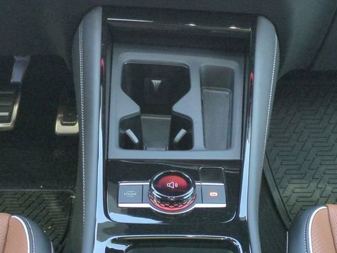 Used 2026 Volkswagen Tiguan SEL R-Line image 20