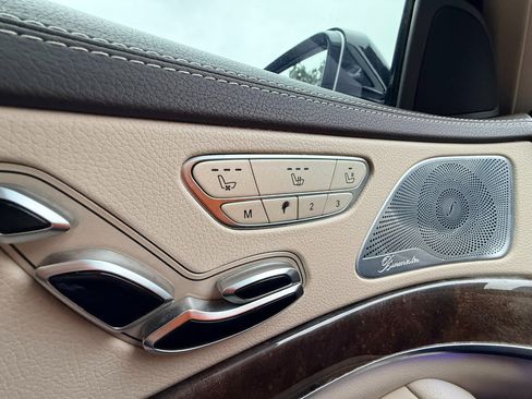 Used 2018 Mercedes-Benz S 450 Sedan image 25