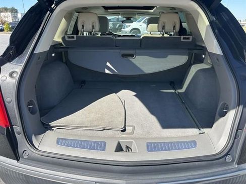 Used 2017 Cadillac XT5 Luxury w/ Driver Awareness Package image 8