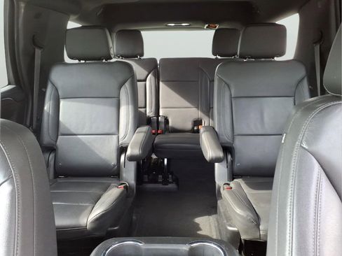 Used 2022 Chevrolet Tahoe LT w/ Luxury Package AWD/4WD image 31
