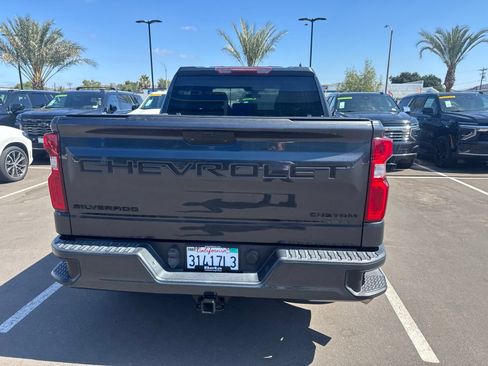 Used 2022 Chevrolet Silverado 1500 Custom w/ LPO, Dark Essentials Package RWD image 17