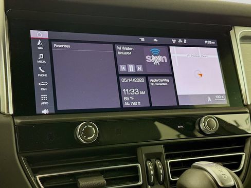 Used 2025 Porsche Macan S AWD/4WD image 15