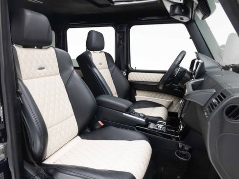 Used 2016 Mercedes-Benz G 63 AMG 4MATIC image 4