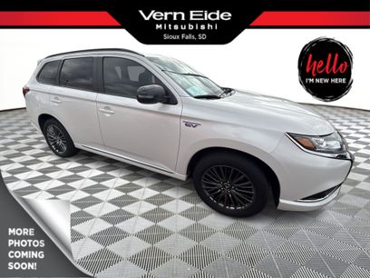 Used 2022 Mitsubishi Outlander LE