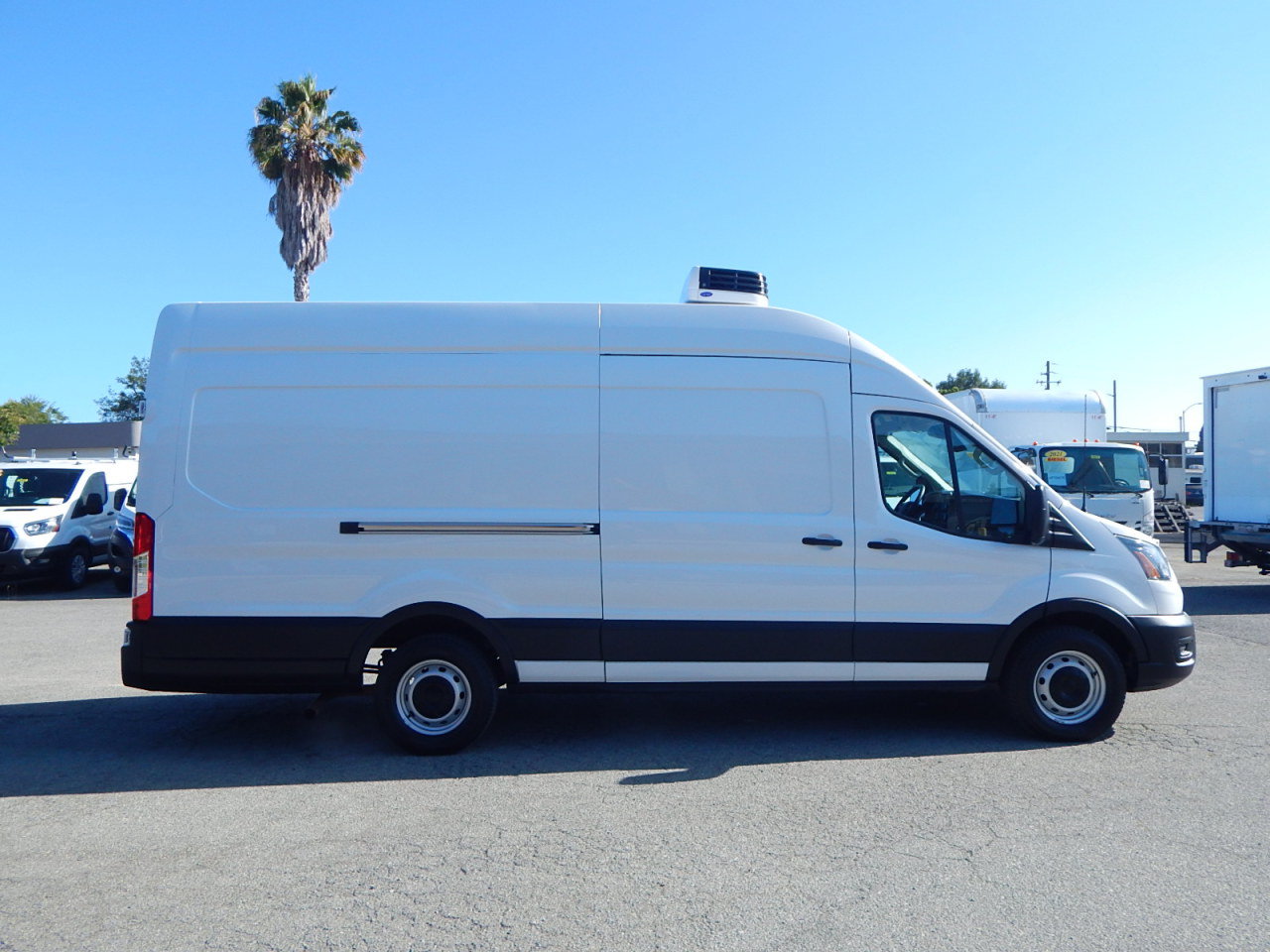 Used 2023 Ford Transit 250 148 High Roof Extended RWD image 8