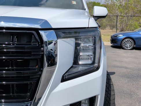 Used 2022 GMC Yukon SLE w/ Max Trailering Package image 3
