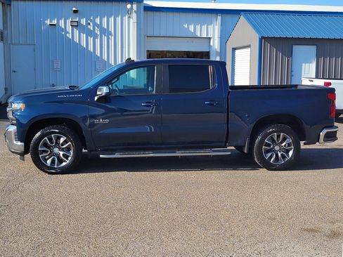 Used 2019 Chevrolet Silverado 1500 LT w/ Texas Edition image 2