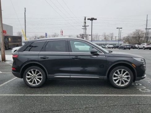 Used 2022 Lincoln Corsair AWD w/ Premium Package image 4