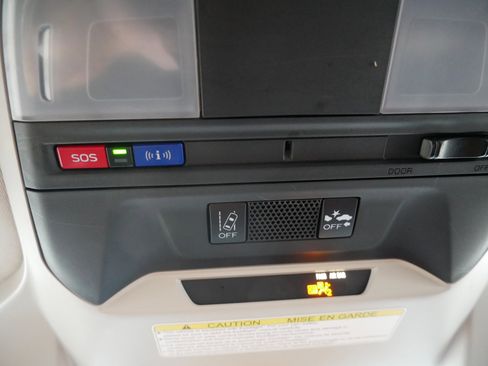 Used 2023 Subaru Crosstrek 2.0i Premium w/ Special Edition image 34