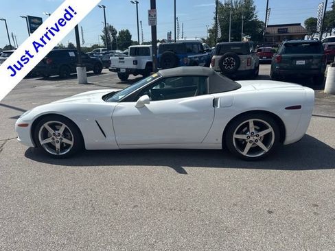 Used 2007 Chevrolet Corvette Convertible w/ Preferred Equipment Group RWD image 6