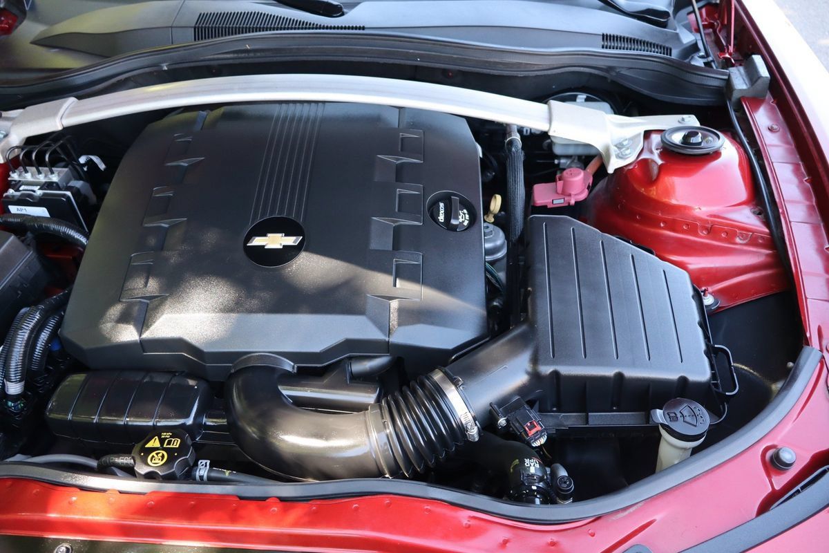 Used 2014 Chevrolet Camaro LT RWD image 36