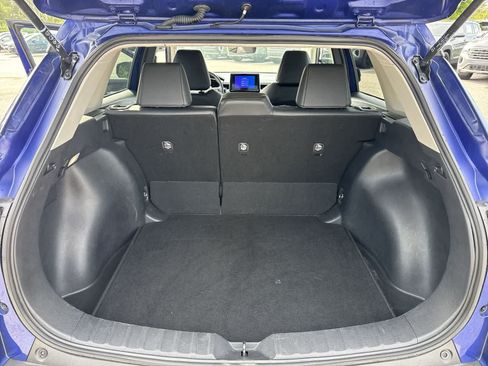 Used 2025 Toyota Corolla Cross XLE FWD image 41