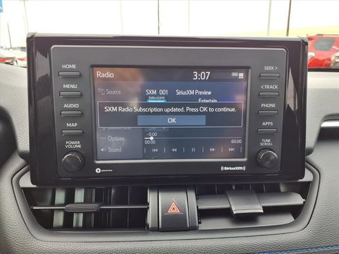 Used 2022 Toyota RAV4 SE image 20