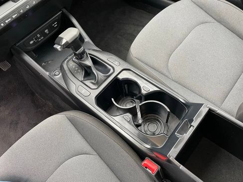 Used 2025 Kia K4 LXS image 9