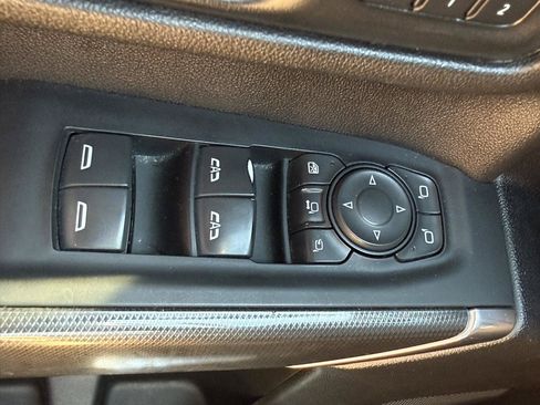 Used 2020 GMC Sierra 2500 AT4 w/ AT4 Premium Package AWD/4WD image 16