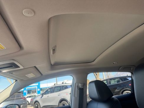 Used 2025 Honda HR-V EX-L image 24