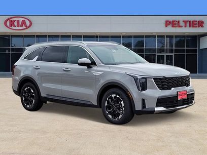 New 2026 Kia Sorento S w/ S Panoramic Sunroof Package