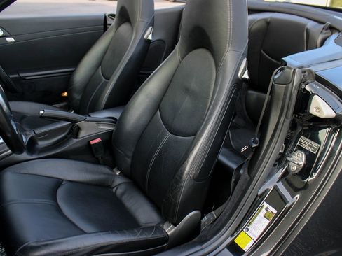 Used 2011 Porsche 911 Carrera 4S image 15