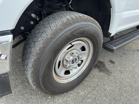 Used 2022 Ford F350 XL w/ Power Equipment Group image 11