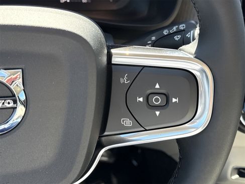 New 2026 Volvo XC40 B5 Ultra w/ Protection Package Premier image 22