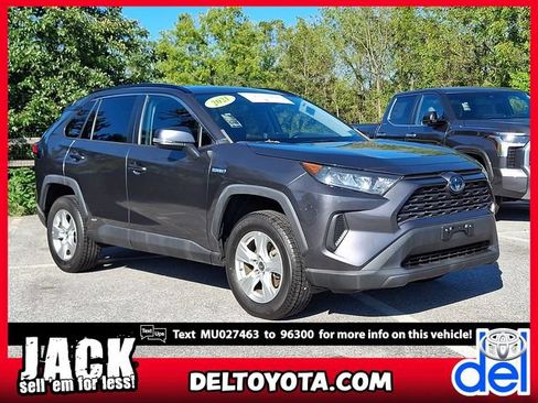 Certified 2021 Toyota RAV4 LE AWD/4WD image 1