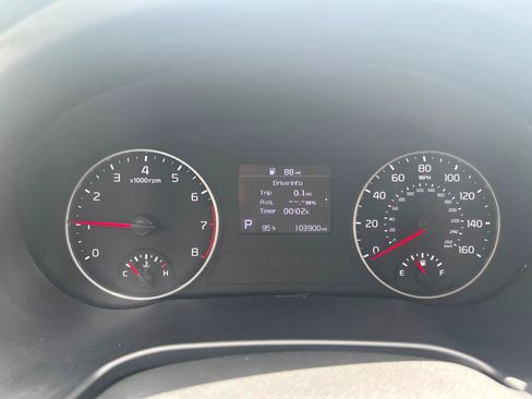 Used 2021 Kia Seltos S AWD/4WD image 14