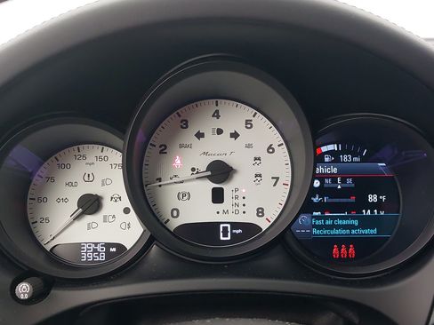 Certified 2026 Porsche Macan Turbo AWD/4WD image 21