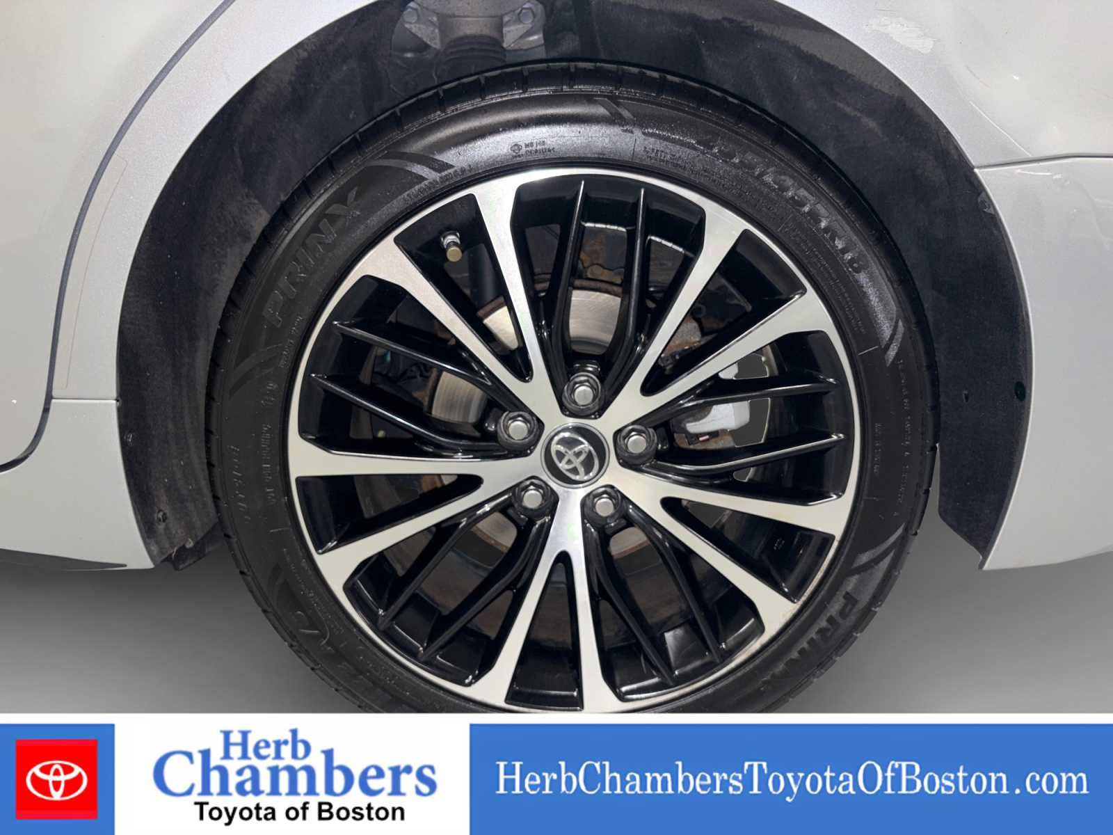 Used 2018 Toyota Camry SE FWD image 15