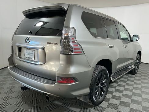 Used 2022 Lexus GX 460 Premium image 5